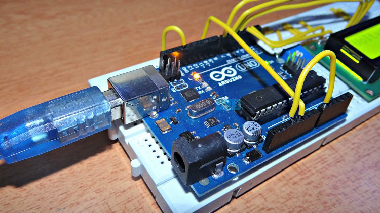Arduino Digital Voltmeter