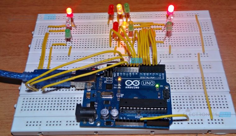 Arduino Traffic Light Controller