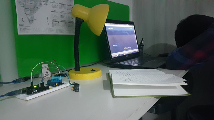 Automatic Room Lights using Arduino and PIR Sensor Image 3