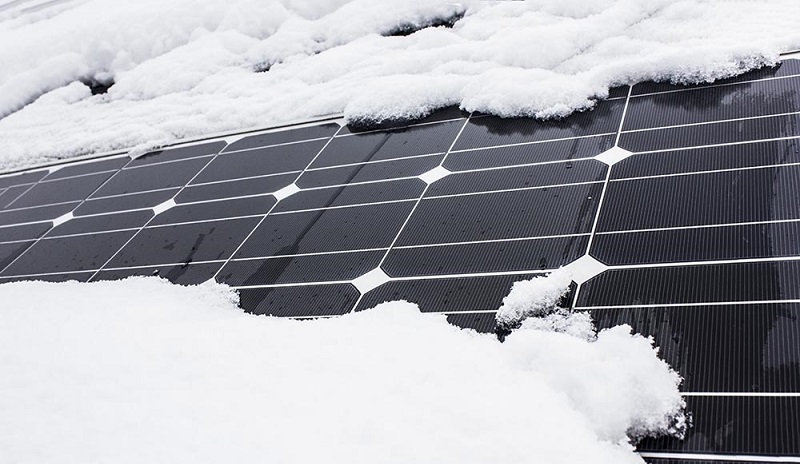 6 Safe Solutions For Solar Panel Snow Removal - Snow Rake Solar Panels -  Angel-Guard Products