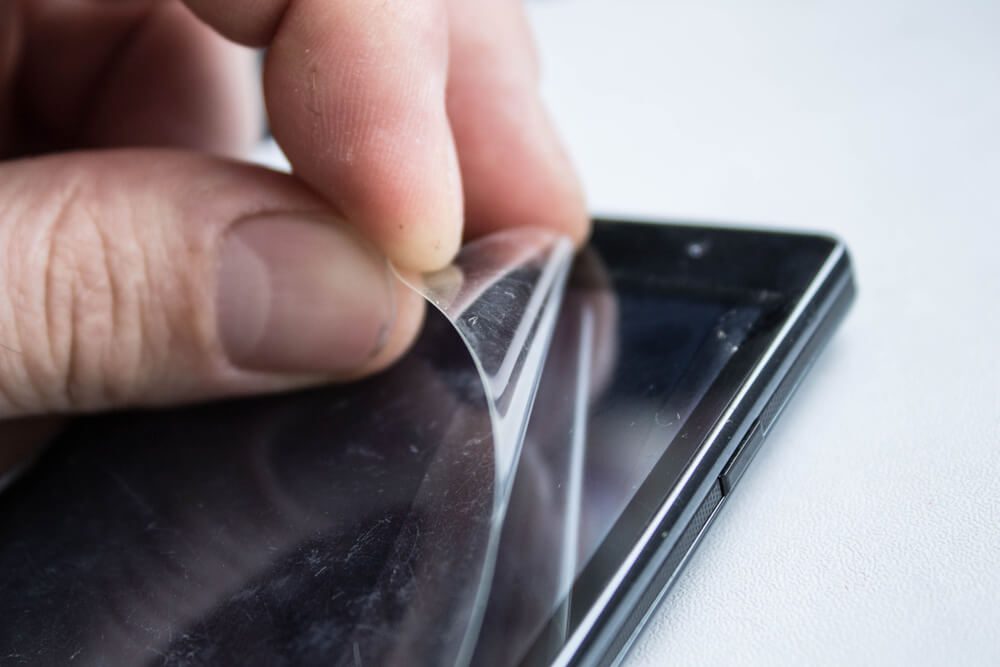 Screen Protector Removal Painless Process in 4 Steps!